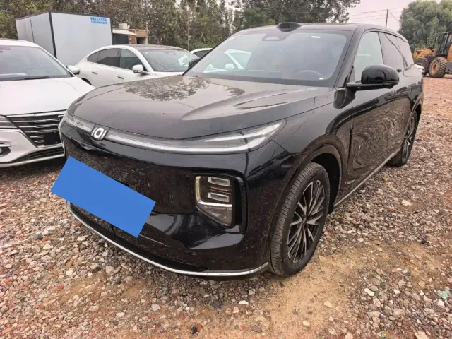 Фотография автомобиля — Changan Qiyuan Q07
