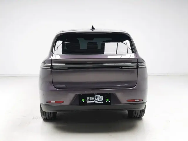 Leapmotor C10 — Фото автомобиля 5