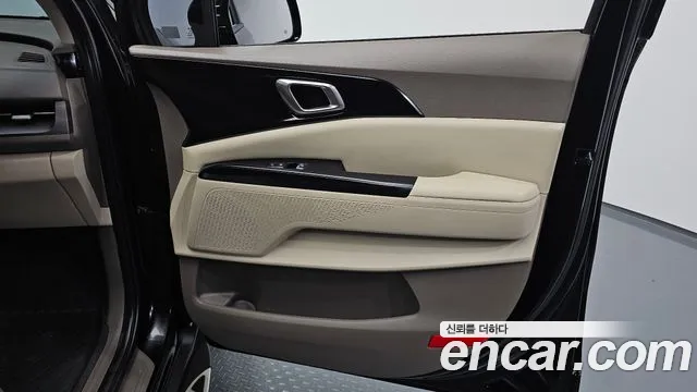 Kia Carnival 4th Gen — Фото автомобиля 14