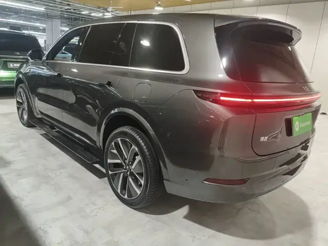 Li Auto L9 — Фото автомобиля 4