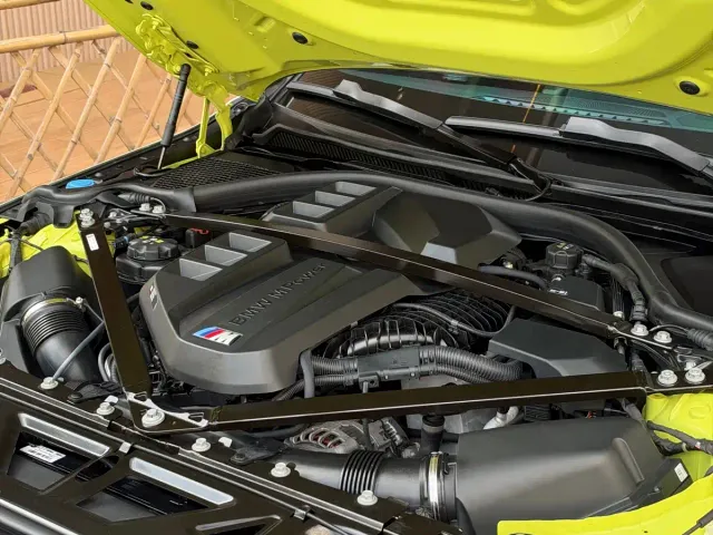 BMW M4 — Фото автомобиля 7