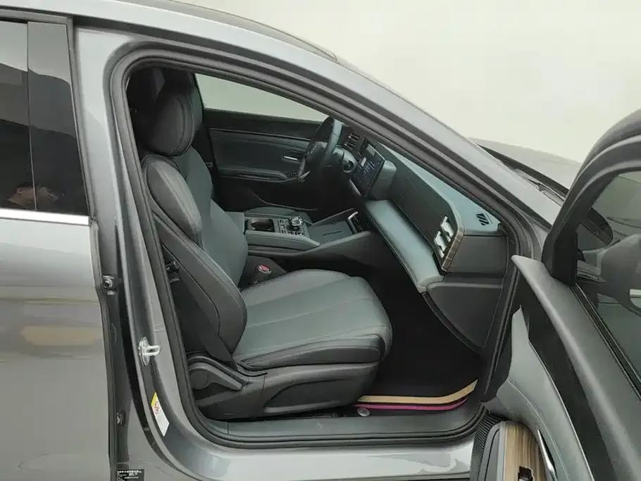 BYD Qin L 2024 DM-i 80KM Leading Edition — Фото автомобиля 8
