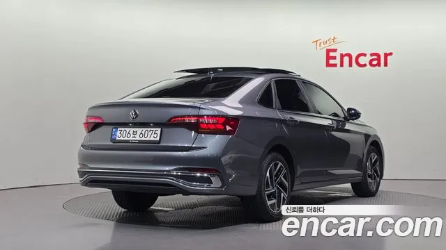 Volkswagen Jetta — Фото автомобиля 2
