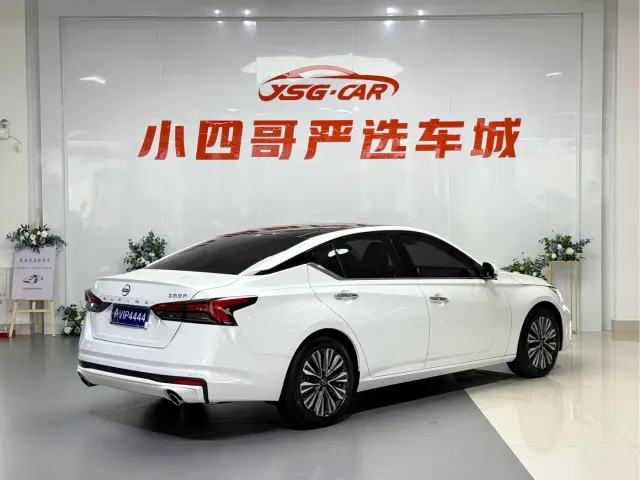 Nissan Teana — Фото автомобиля 9