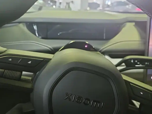 Xiaomi SU7 — Фото автомобиля 14