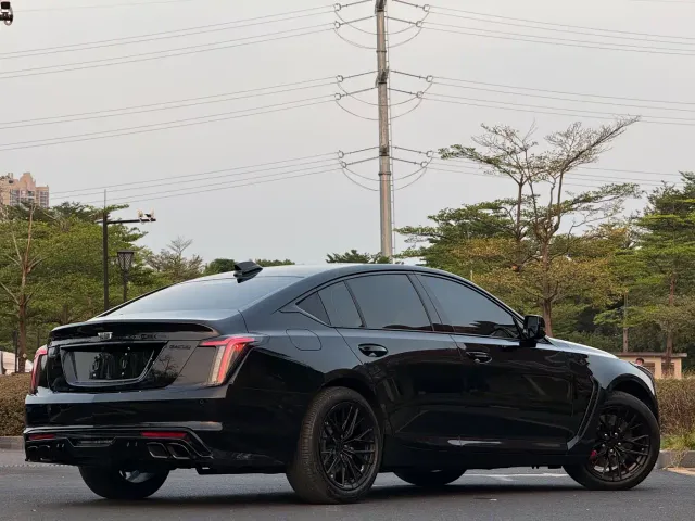 Cadillac CT5 — Фото автомобиля 6