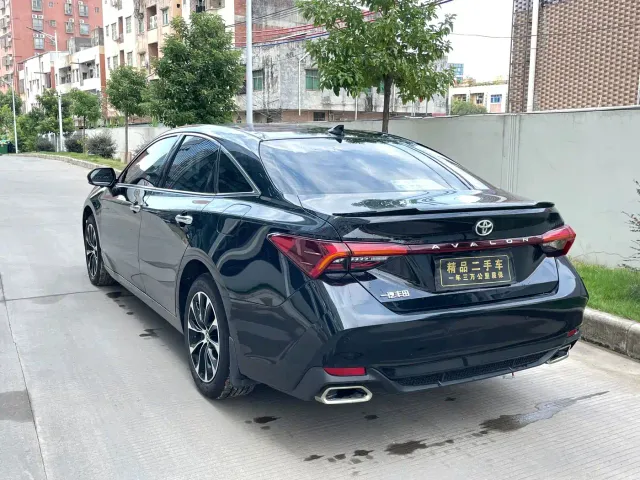 Toyota Avalon — Фото автомобиля 6