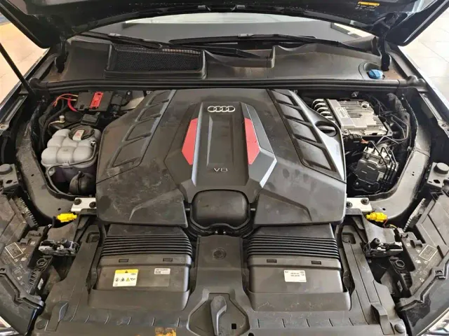 Audi SQ7 — Фото автомобиля 14