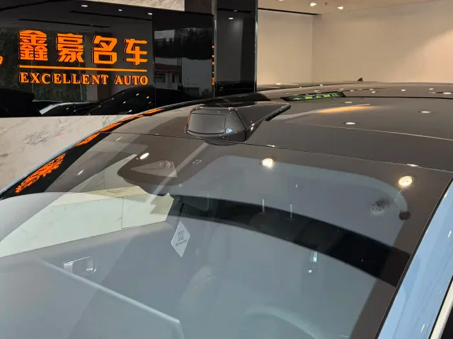 Li Auto Li Xiang L9 2022 Max — Фото автомобиля 6