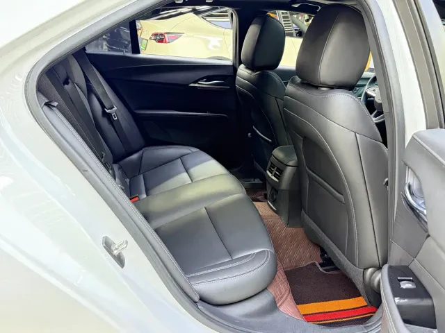 Cadillac CT4 — Фото автомобиля 11