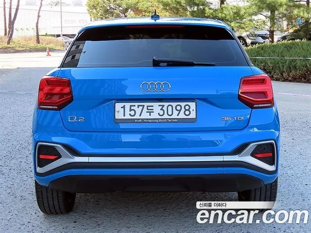 Audi Q2 — Фото автомобиля 4
