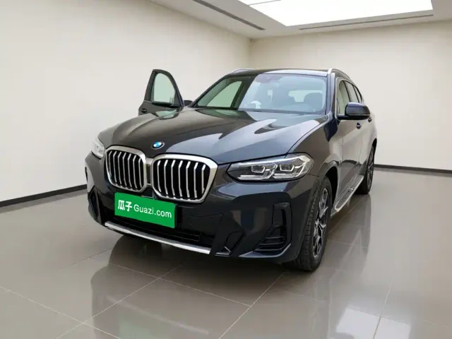 Фотография автомобиля — BMW X3
