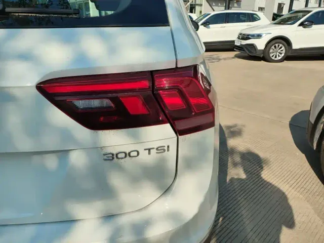 Volkswagen Tiguan L — Фото автомобиля 7