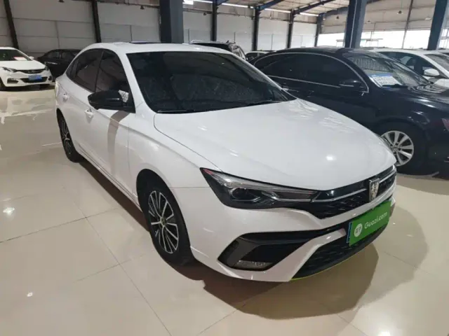 Roewe i5 — Фото автомобиля 3