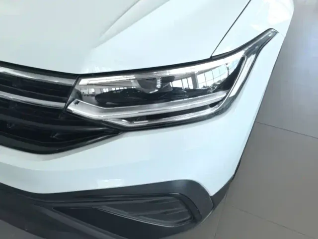 Volkswagen Tiguan L — Фото автомобиля 23
