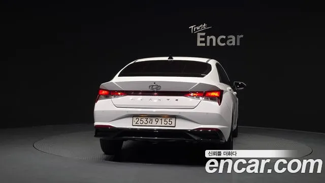 Hyundai AVANTE Avante (CN7) — Фото автомобиля 4