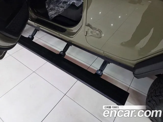 Jeep Wrangler JL — Фото автомобиля 16