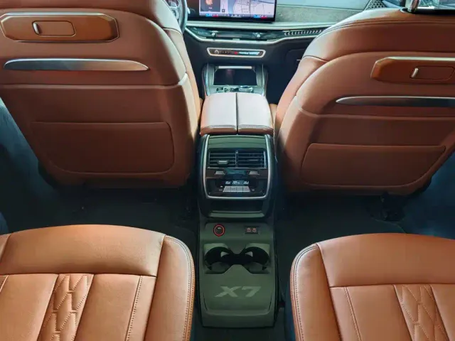 BMW X7 — Фото автомобиля 15