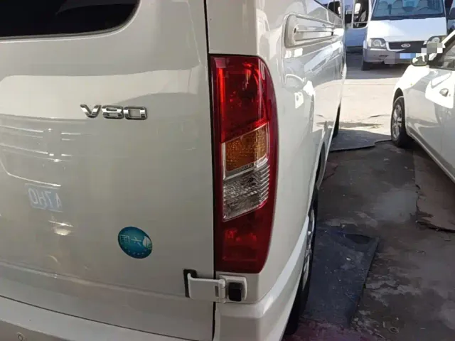 Maxus Xintu V80 — Фото автомобиля 7