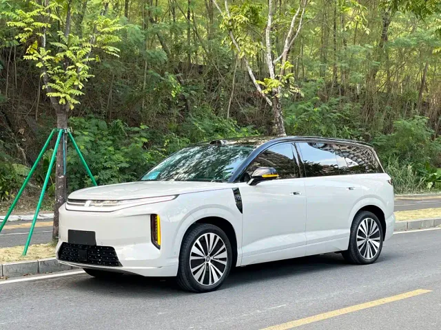 Фотография автомобиля — BYD Dynasty-D