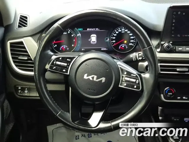 Kia Seltos — Фото автомобиля 8