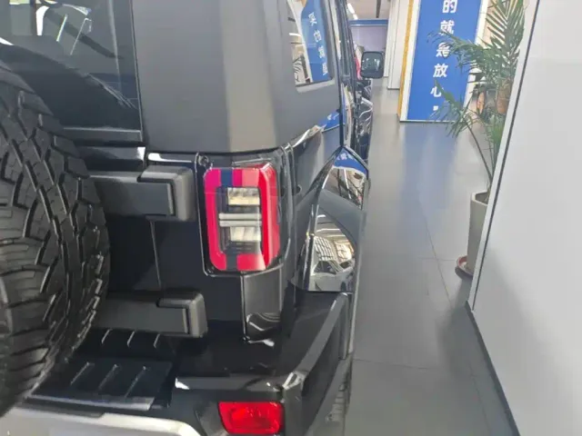 BAIC BJ40 — Фото автомобиля 7