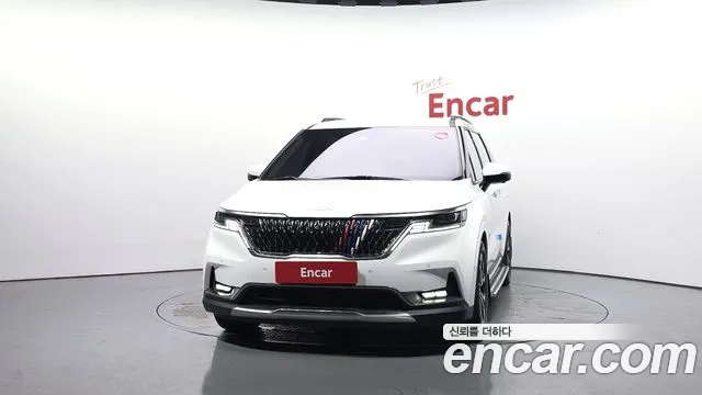 Kia Canival Carnival 4 поколение Бензин 7 мест Signature — Фото автомобиля 3