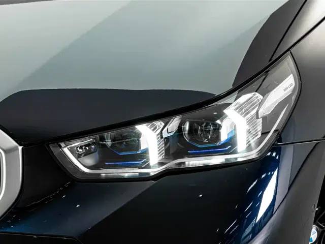 BMW 5 Series — Фото автомобиля 4