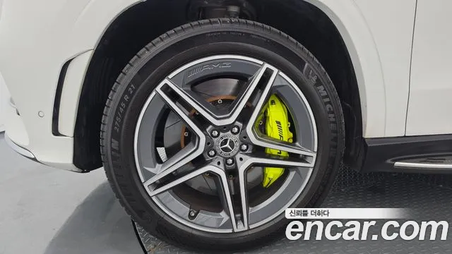 Mercedes-Benz GLS-Class — Фото автомобиля 4