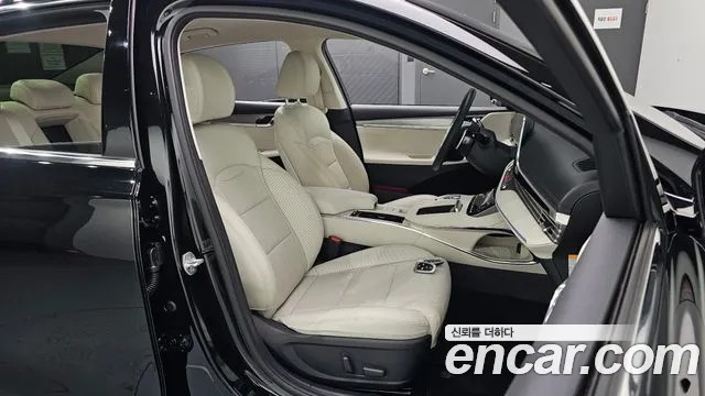 Hyundai Grandeur Grandeur (New) Hybrid — Фото автомобиля 16