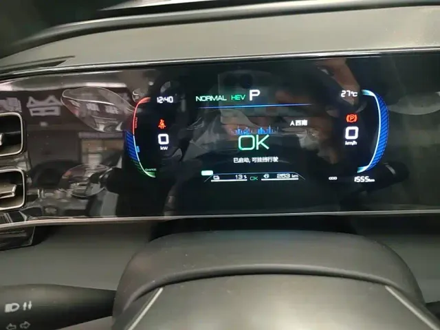 BYD Qin L — Фото автомобиля 11