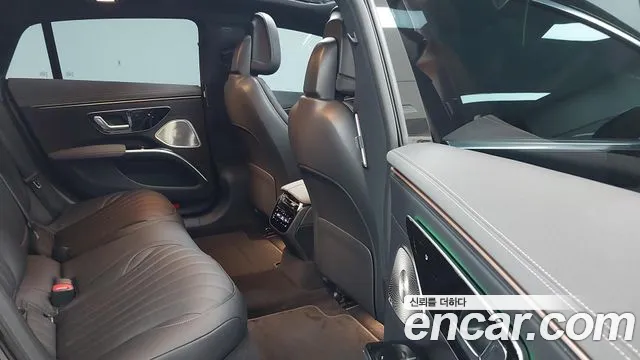 Mercedes-Benz EQS — Фото автомобиля 10