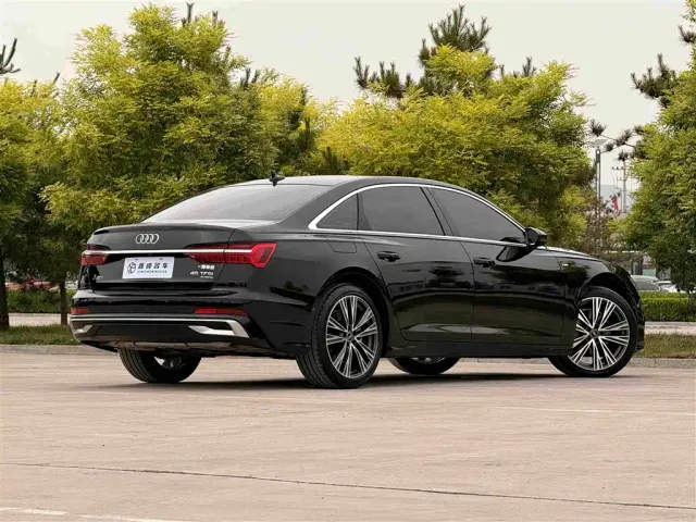 Audi A6L — Фото автомобиля 18