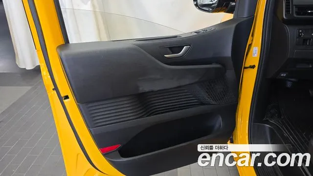 Hyundai Staria Staria — Фото автомобиля 24