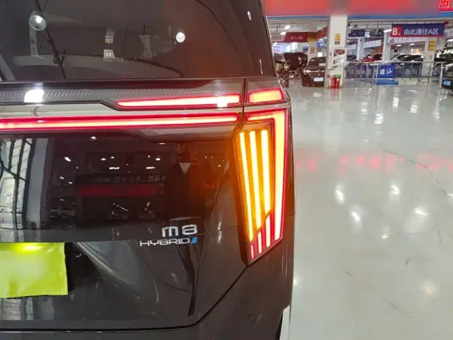 GAC Trumpchi M8 — Фото автомобиля 7