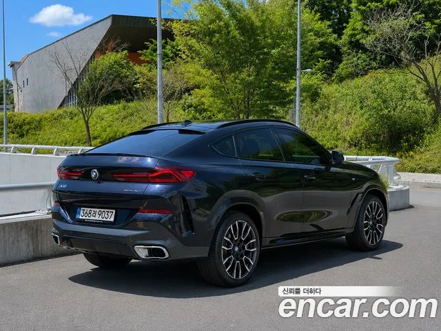 BMW X6 xDrive40i M Sport — Фото автомобиля 2