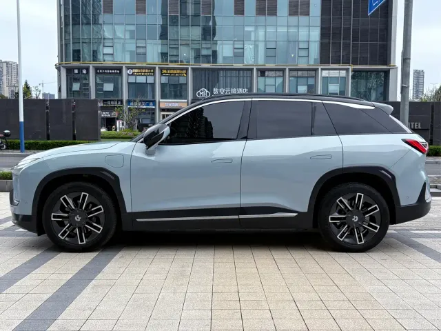 Nio ES6 — Фото автомобиля 2