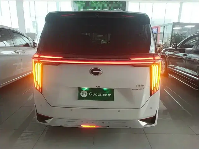 GAC Trumpchi M8 — Фото автомобиля 5
