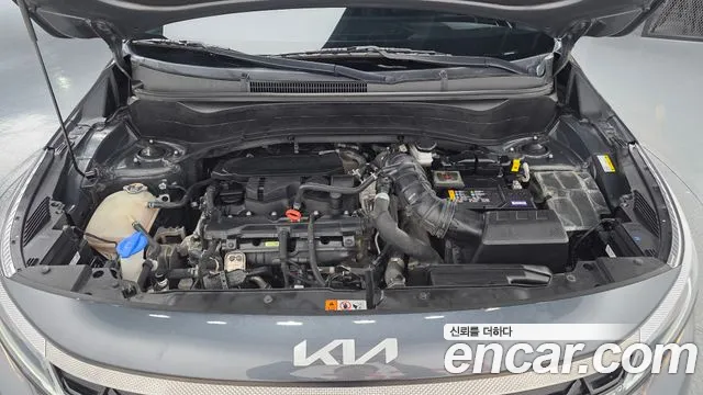 Kia Seltos — Фото автомобиля 9