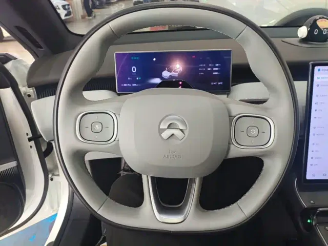 Nio ET5 Touring — Фото автомобиля 10