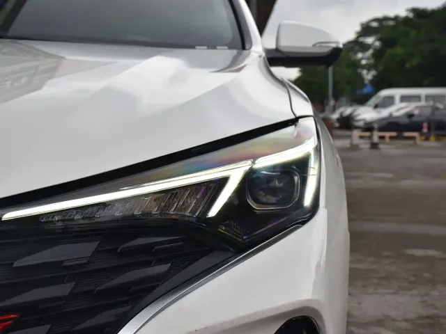 Changan Eado — Фото автомобиля 16