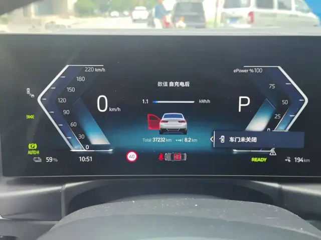 BMW i3 — Фото автомобиля 14