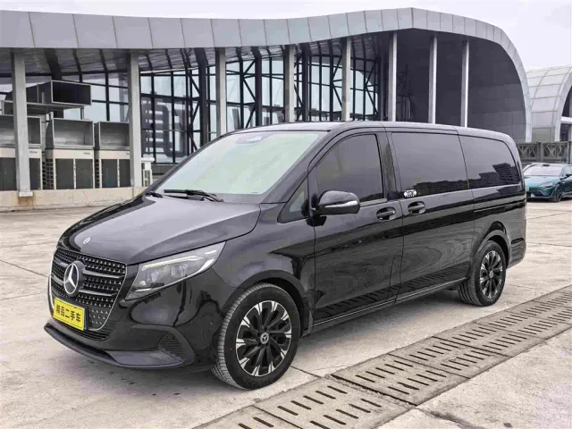 Фотография автомобиля — Mercedes-Benz V-Class