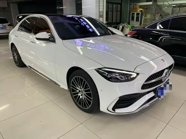 Mercedes-Benz C-Class — Фото автомобиля 2