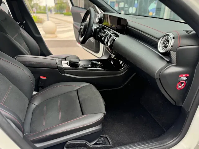 Mercedes-Benz A-Class — Фото автомобиля 4