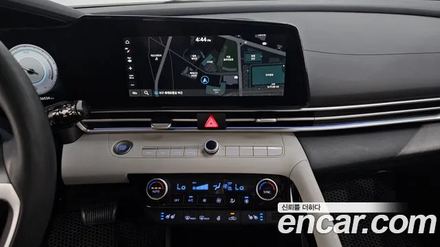 Hyundai AVANTE Inspiration — Фото автомобиля 14