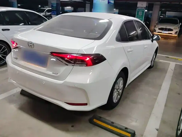 Toyota Corolla — Фото автомобиля 6