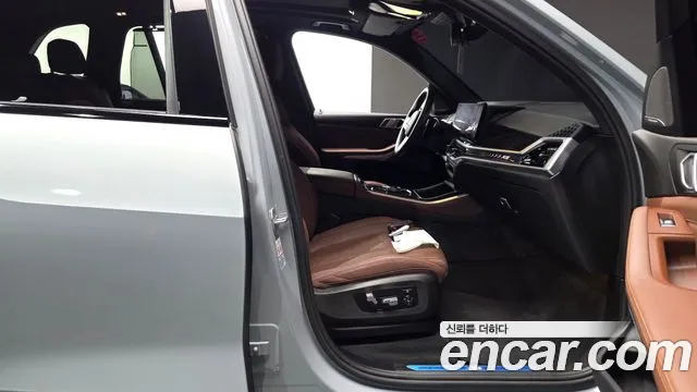 BMW X5 xDrive 40i M Sport — Фото автомобиля 23
