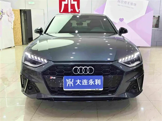 Audi A4L — Фото автомобиля 2