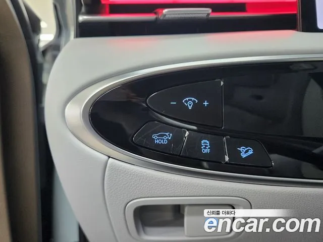 Genesis GV70 — Фото автомобиля 9